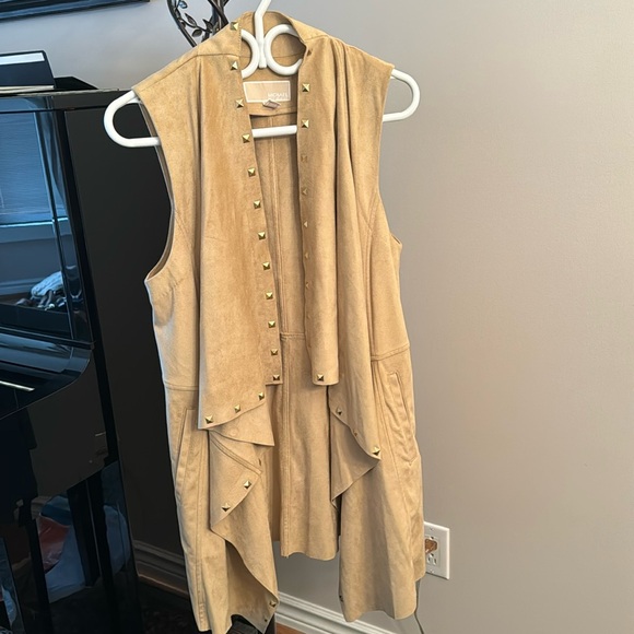 Beige Suede Country-Looking Vest - Picture 1 of 4